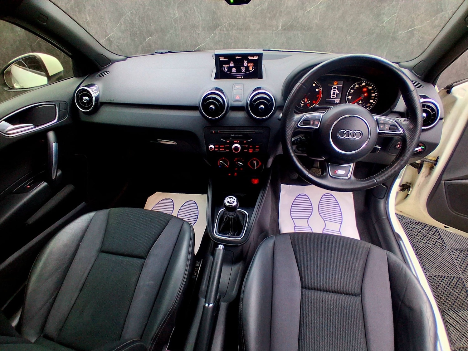 Used Audi A1 2011 for sale - 77272616: Photo 9