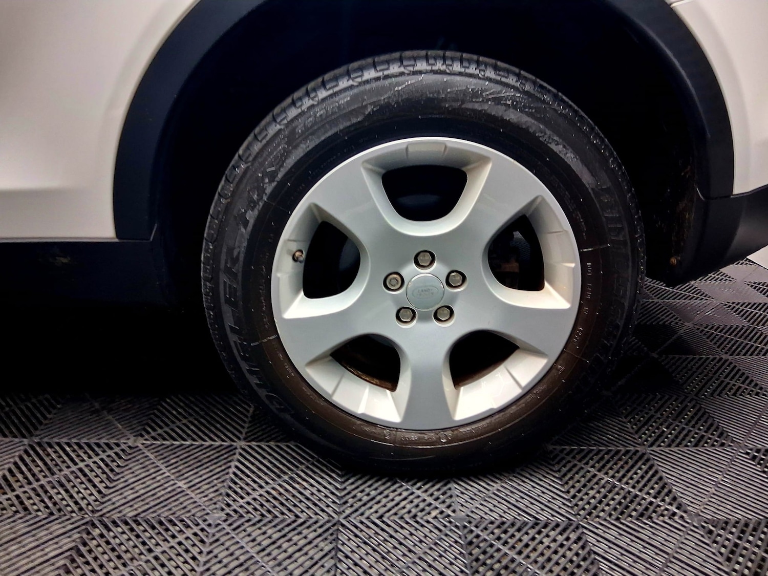 Used Land Rover Discovery 2024 for sale - 77423693: Photo 10