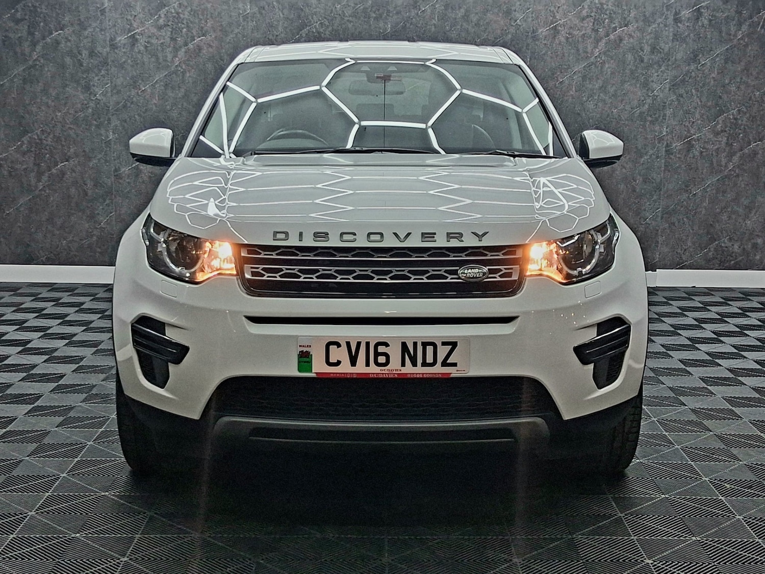 Used Land Rover Discovery 2024 for sale - 77423693: Photo 13