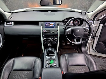 Used Land Rover Discovery 2024 for sale - 77423693: Photo