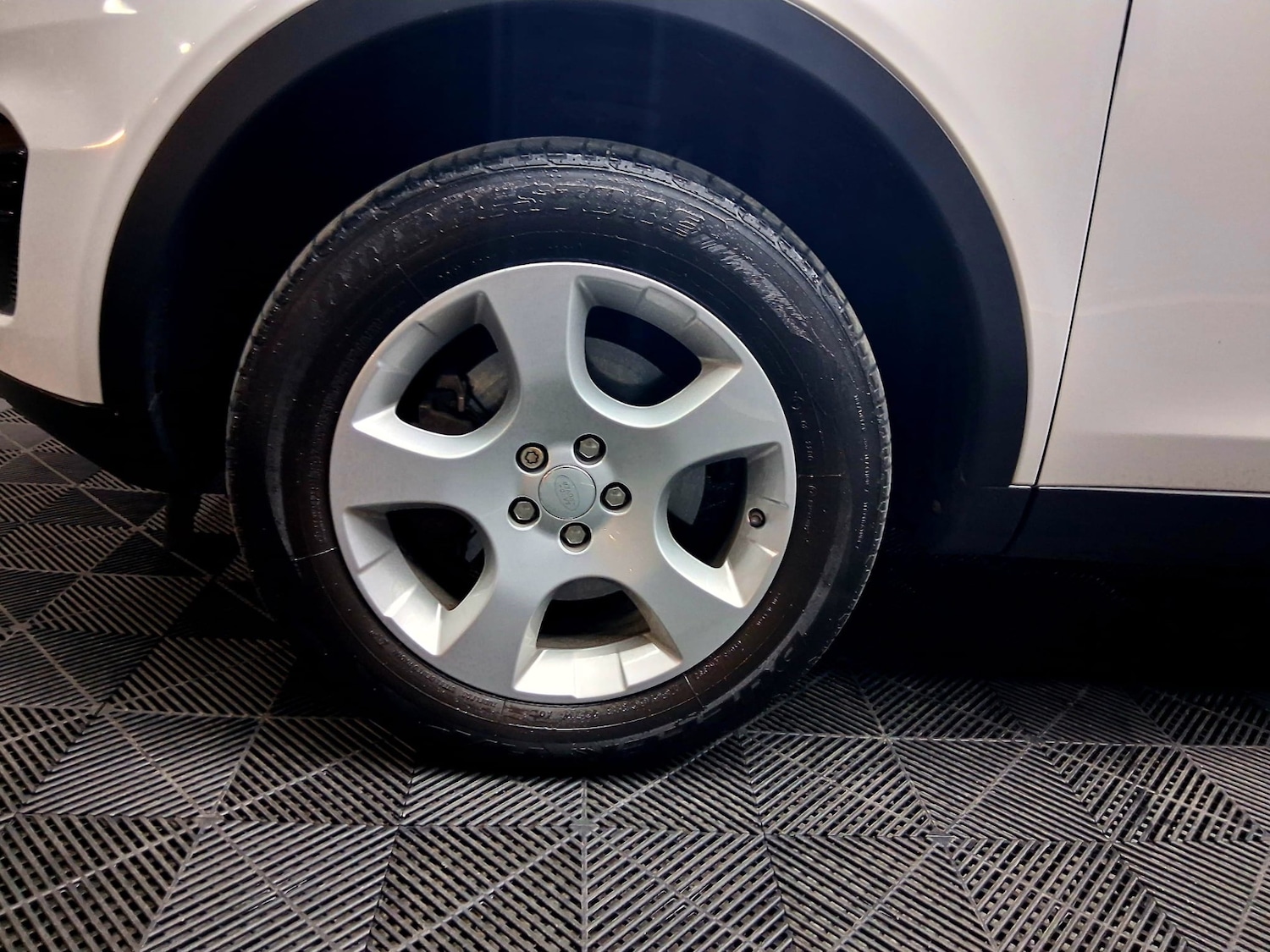 Used Land Rover Discovery 2024 for sale - 77423693: Photo 8