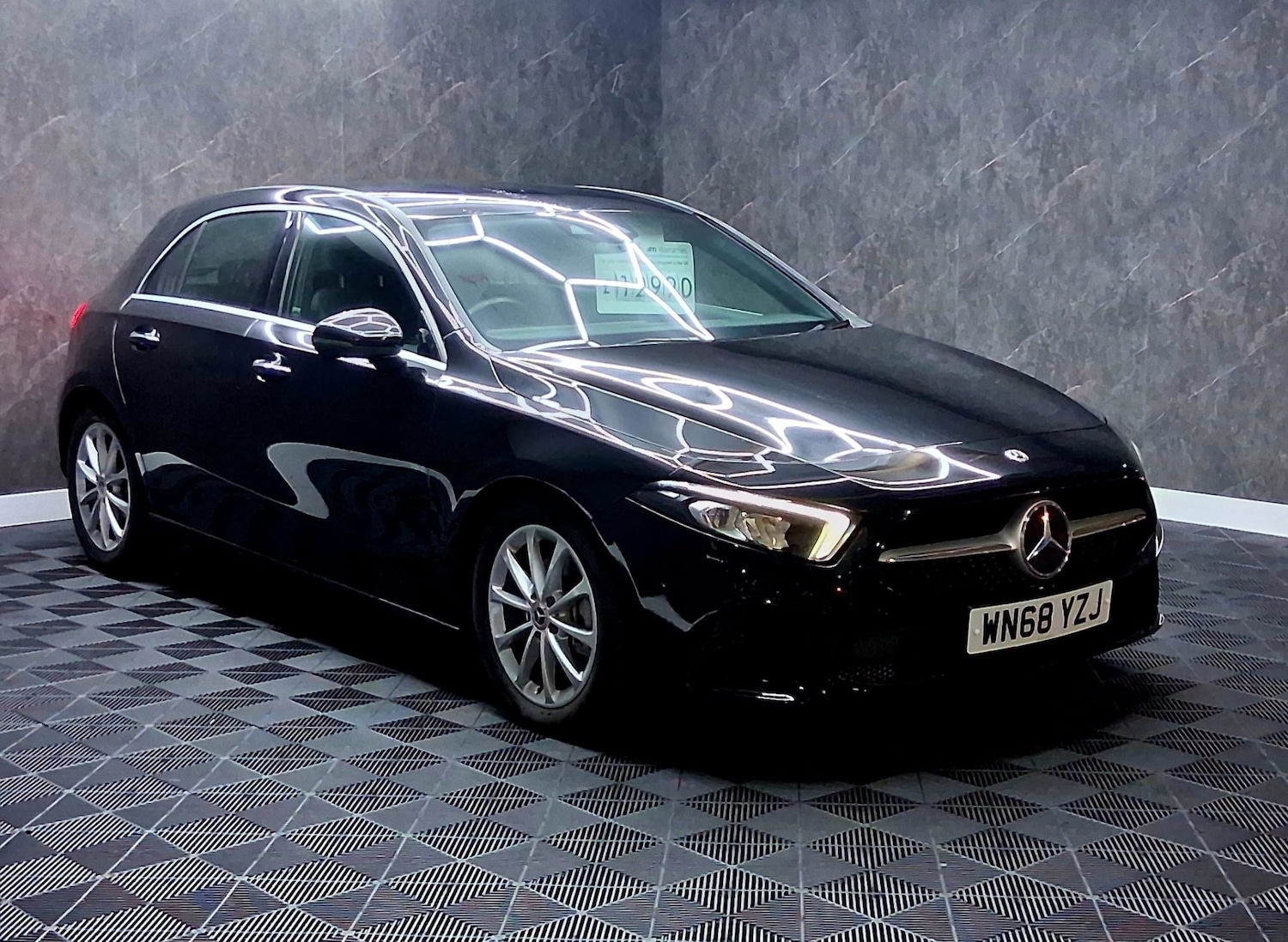 Used Mercedes-Benz A-Class 2018 for sale - 77137744: Photo 2