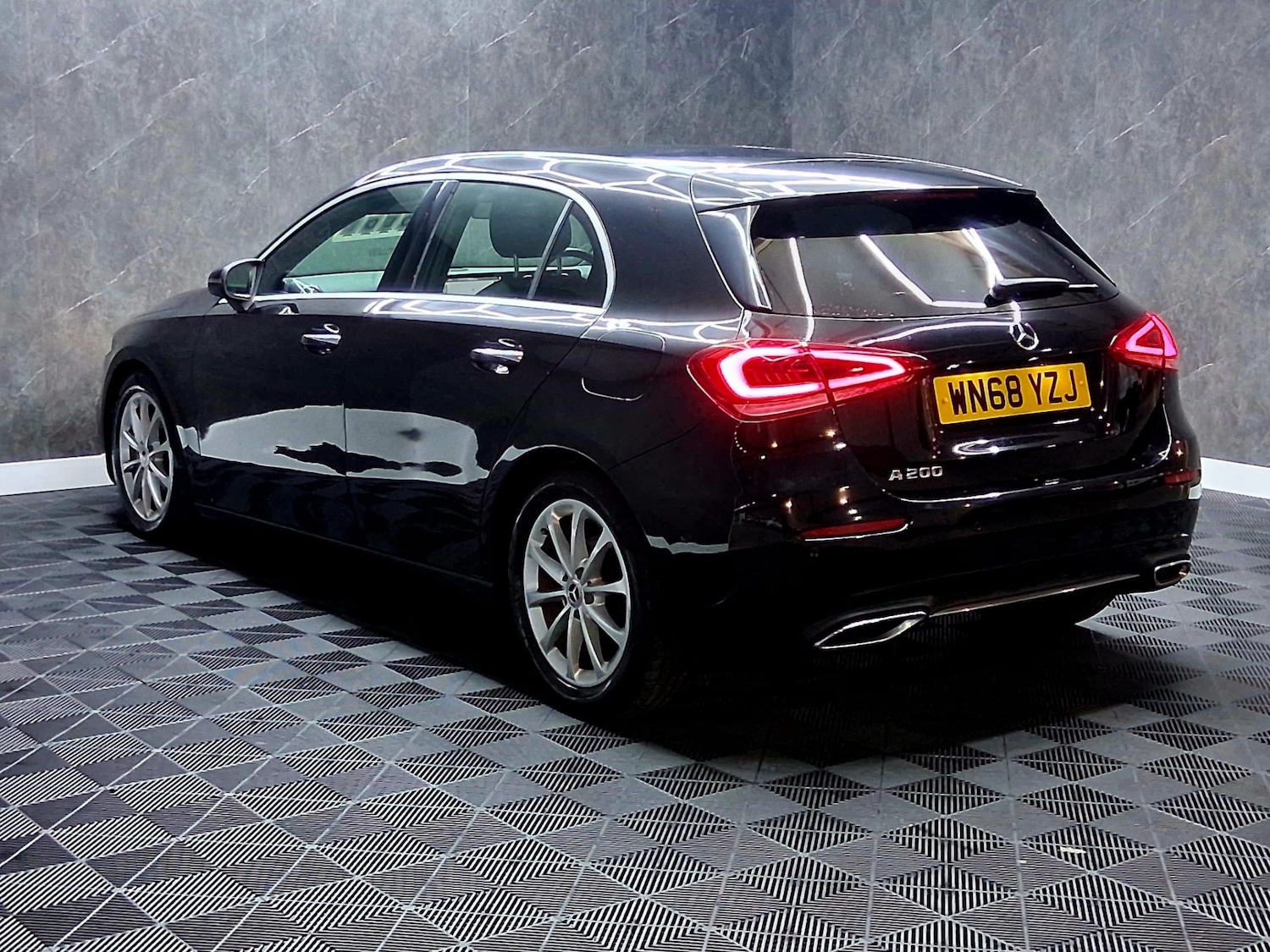 Used Mercedes-Benz A-Class 2018 for sale - 77137744: Photo 5