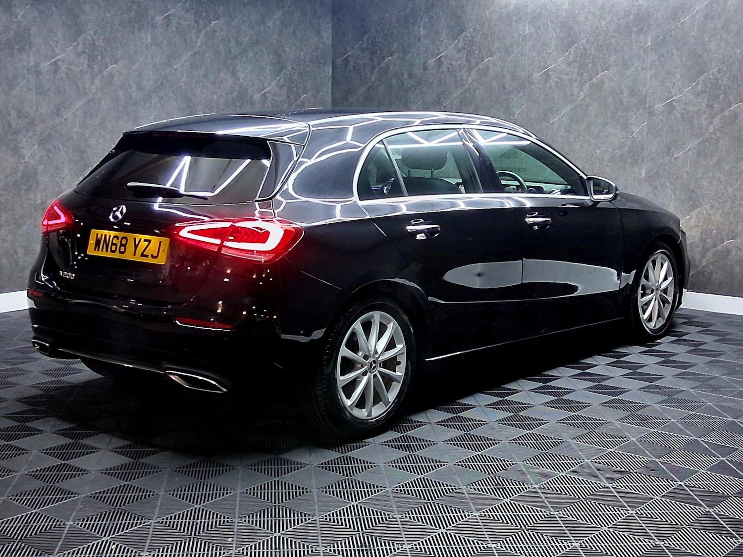 Used Mercedes-Benz A-Class 2018 for sale - 77137744: Photo 6