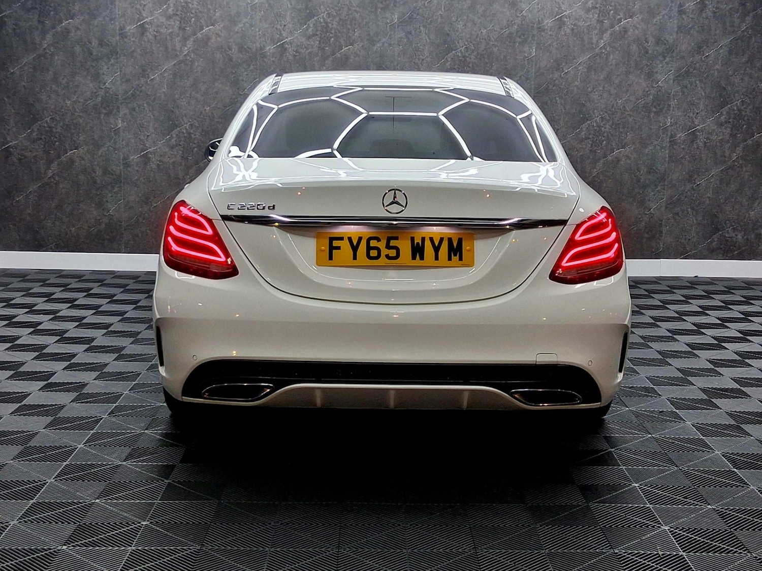 Used Mercedes-Benz C Class 2015 for sale - 77166207: Photo 7