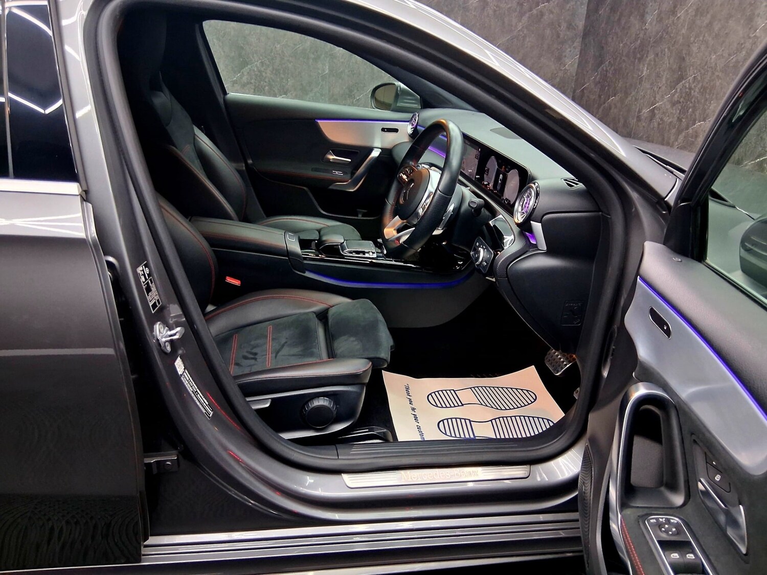 Used Mercedes-Benz A-Class 2018 for sale - 77710971: Photo 11