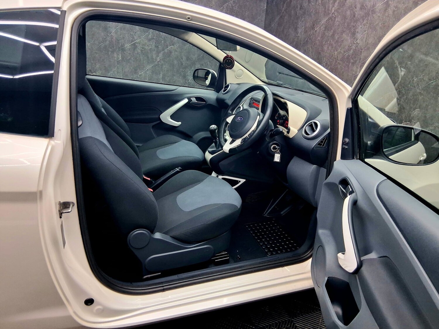 Used Ford Ka 2012 for sale - 77423698: Photo 16