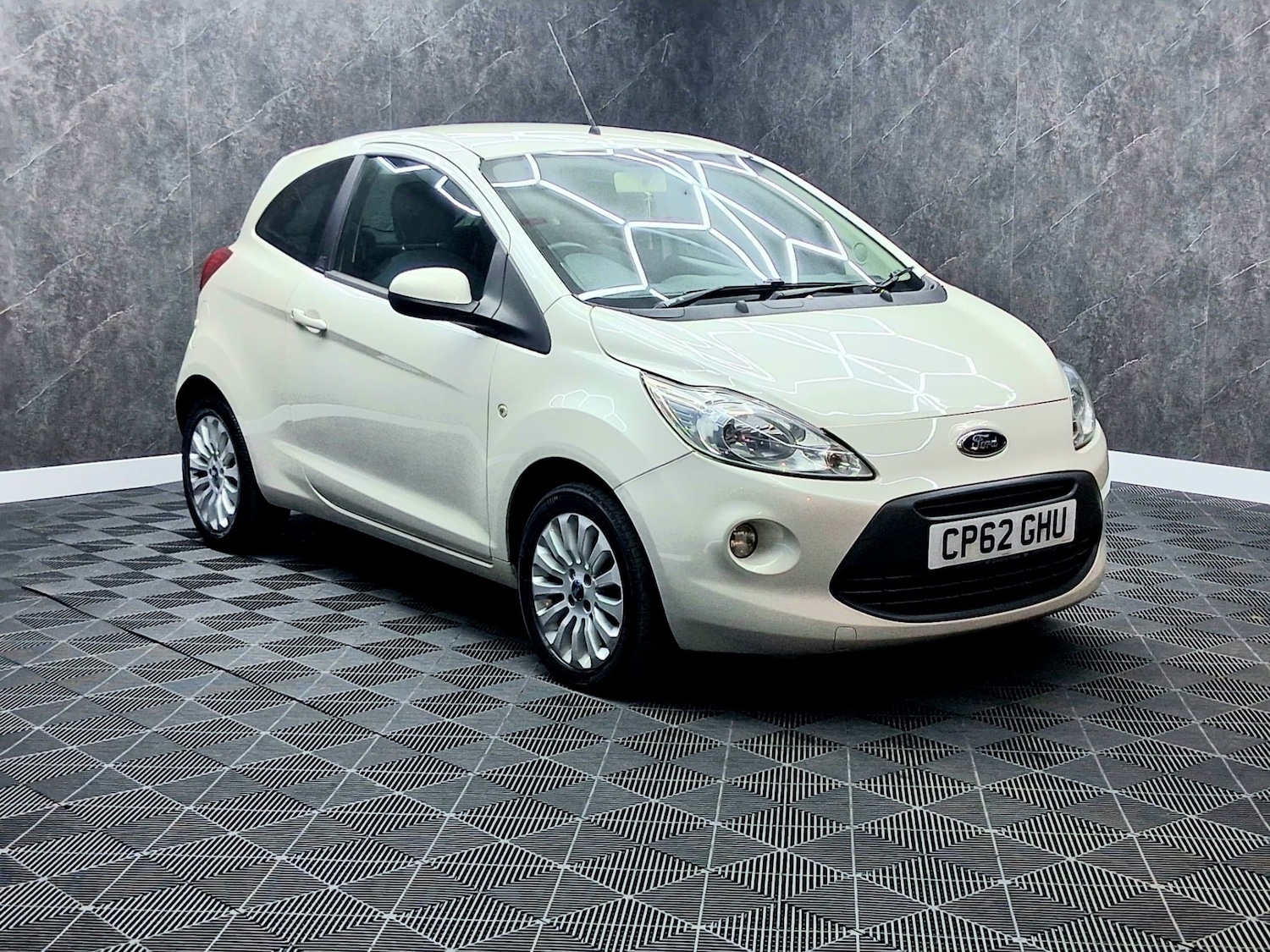 Used Ford Ka 2012 for sale - 77423698: Photo 2