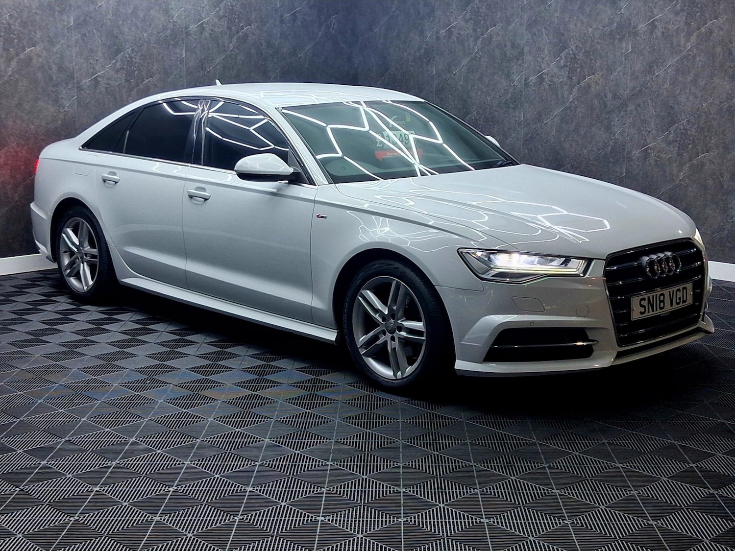 Used Audi A6 2018 for sale - 77136153: Photo 3