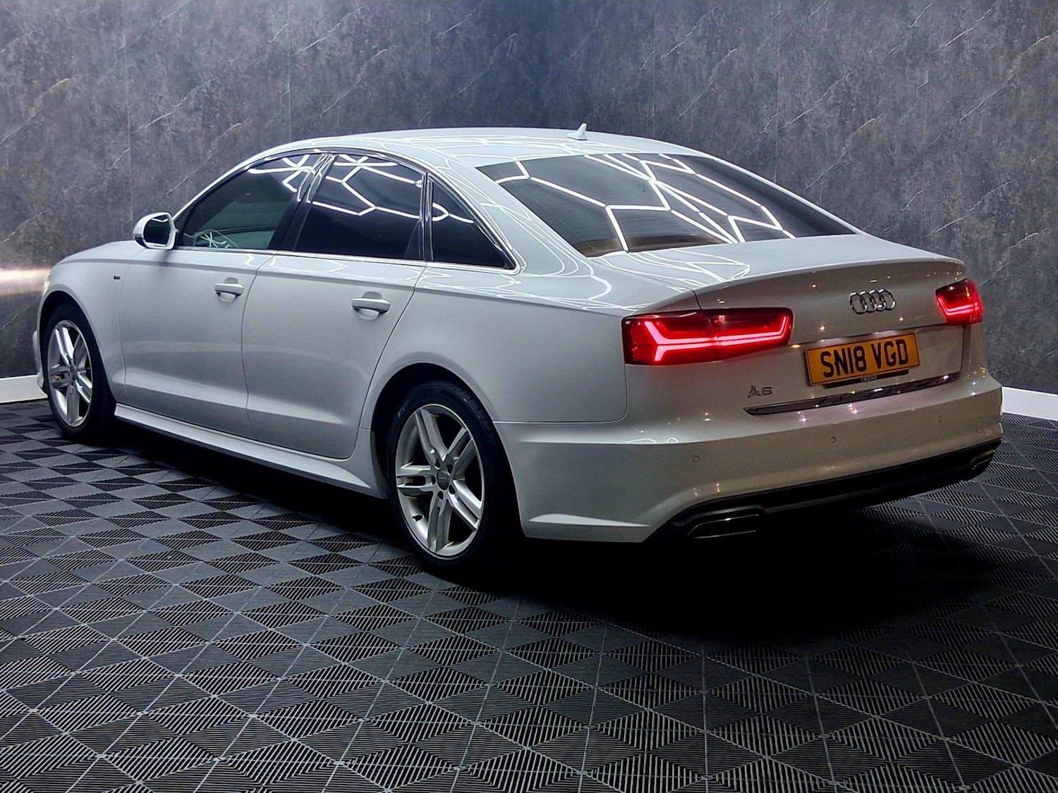 Used Audi A6 2018 for sale - 77136153: Photo 4