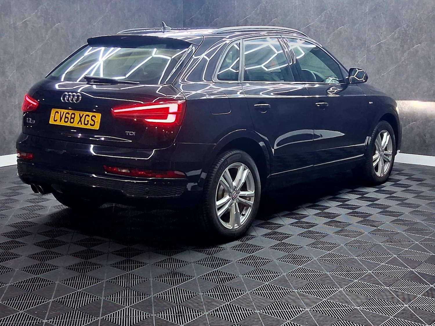 Used Audi Q3 2018 for sale - 77153937: Photo 5