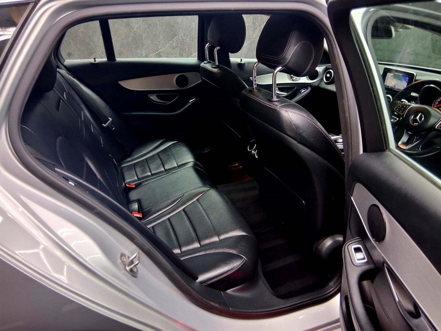 Used Mercedes-Benz C Class 2017 for sale - 77644082: Photo 8