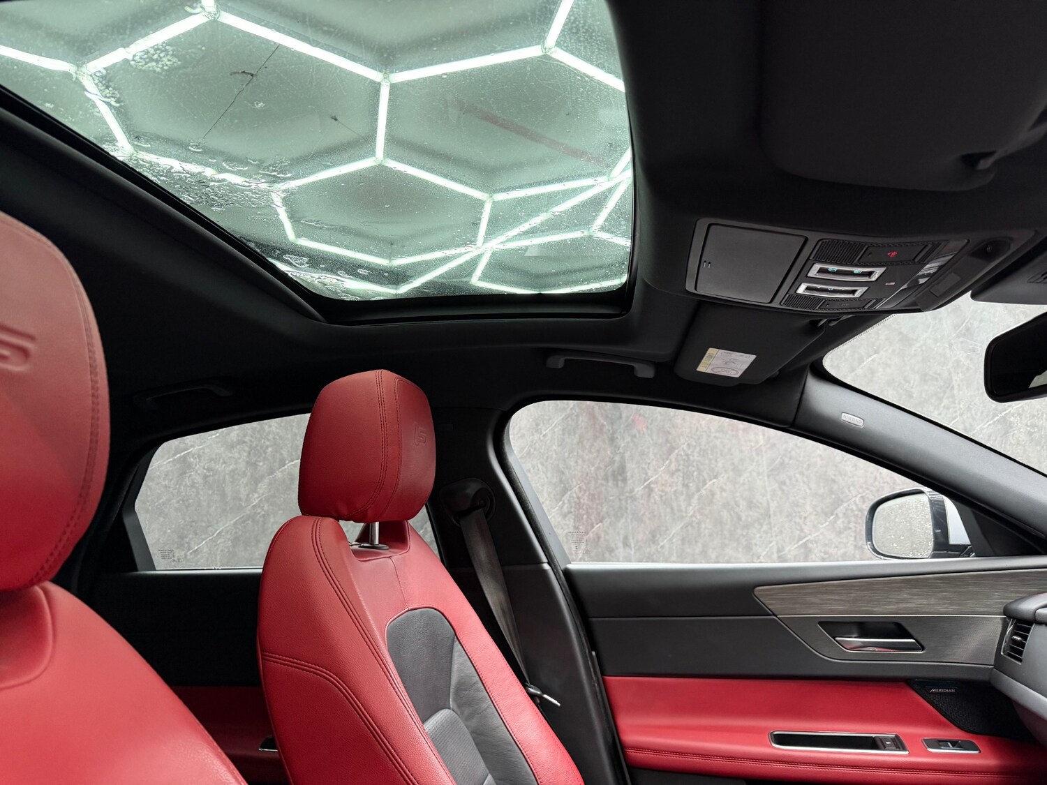 Used Jaguar XF 2016 for sale - 77380740: Photo 11