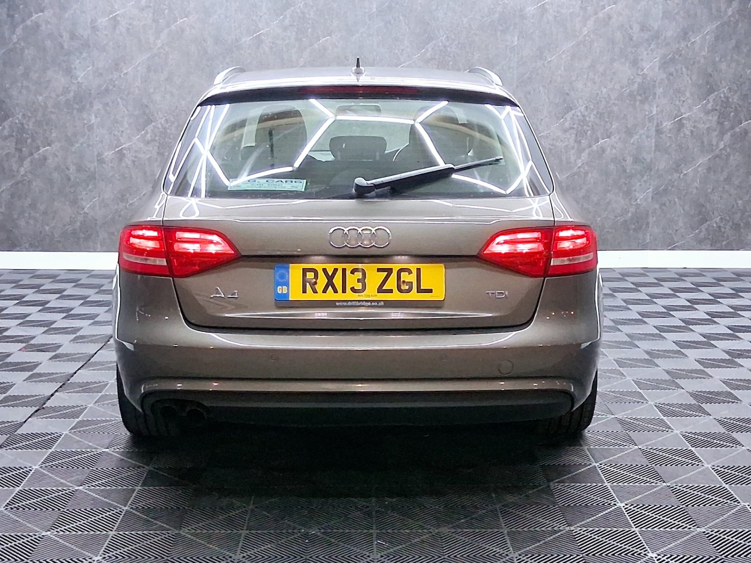 Used Audi A4 2013 for sale - 77872944: Photo 7