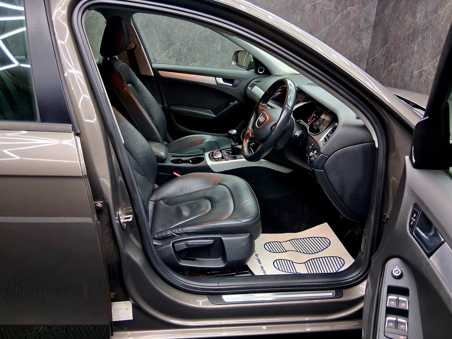 Used Audi A4 2013 for sale - 77872944: Photo 9