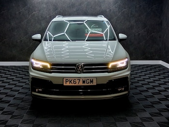 Used Volkswagen Tiguan 2017 for sale - 77136010: Photo