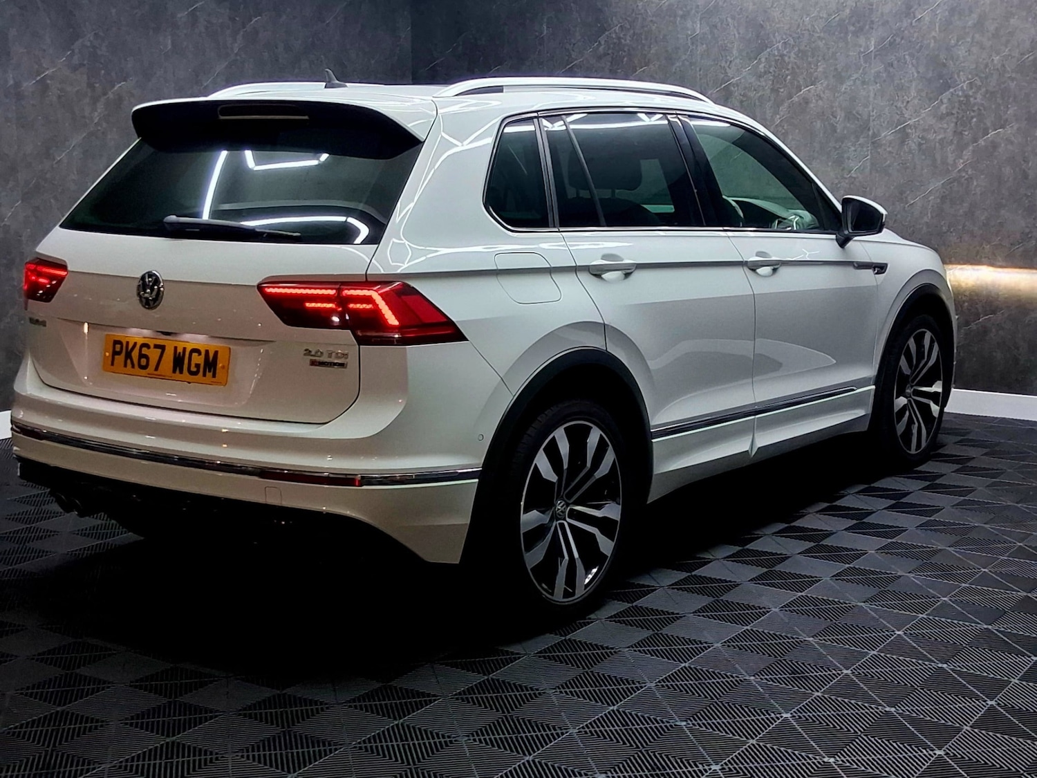 Used Volkswagen Tiguan 2017 for sale - 77136010: Photo 5