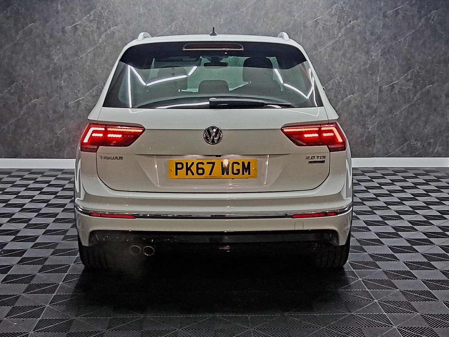 Used Volkswagen Tiguan 2017 for sale - 77136010: Photo 6