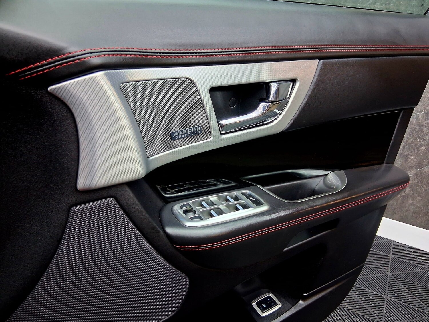 Used Jaguar XF 2014 for sale - 78018501: Photo 16