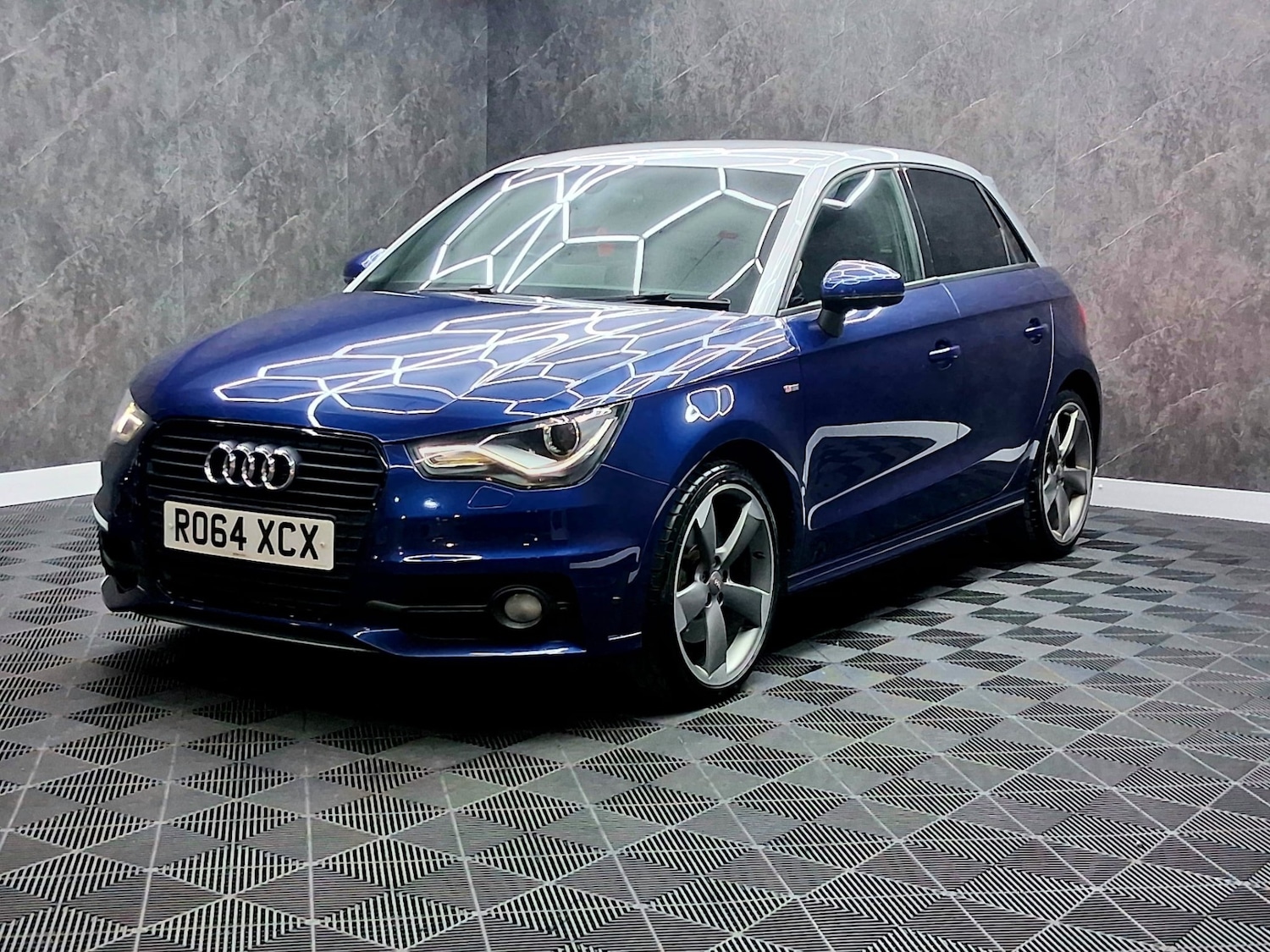 Used Audi A1 2014 for sale - 77535846: Photo 5