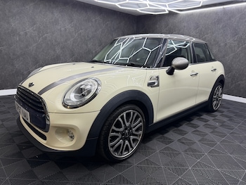 Used MINI Hatch 2017 for sale - 79011030: Photo