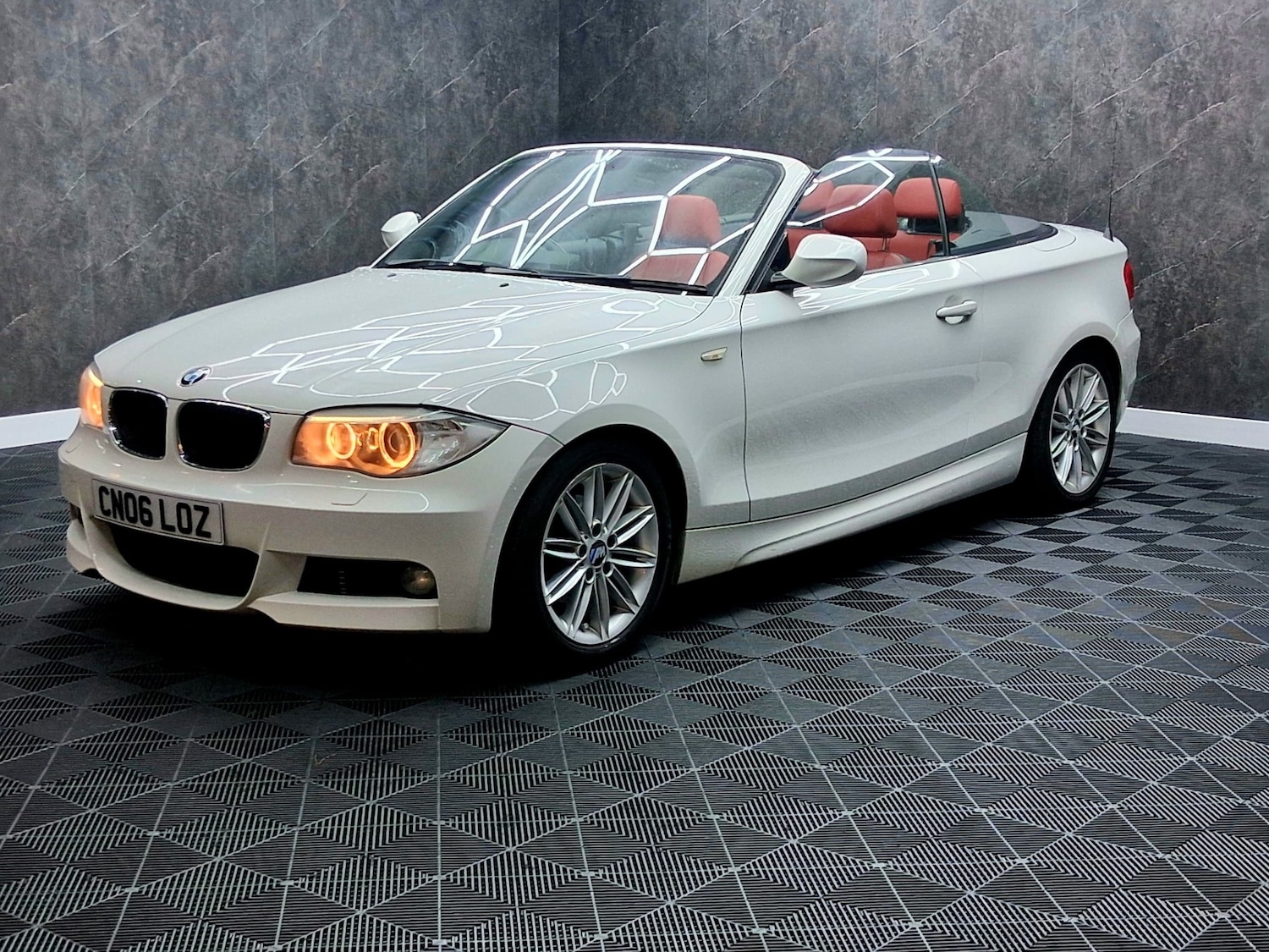 Used BMW 1 Series 2012 for sale - 77228353: Photo 3