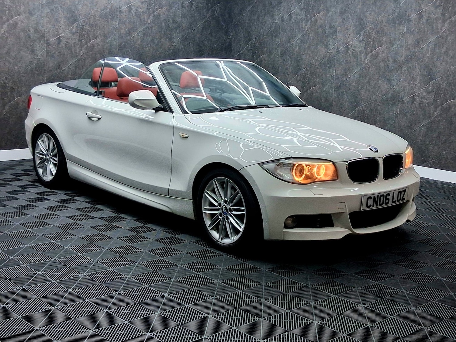 Used BMW 1 Series 2012 for sale - 77228353: Photo 4