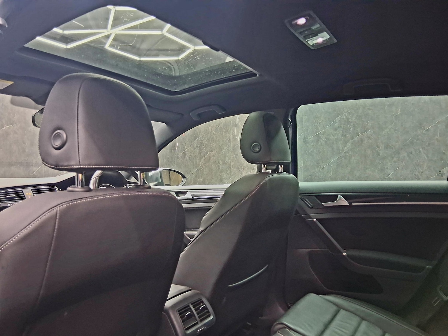 Used Volkswagen Golf 2017 for sale - 77431681: Photo 16