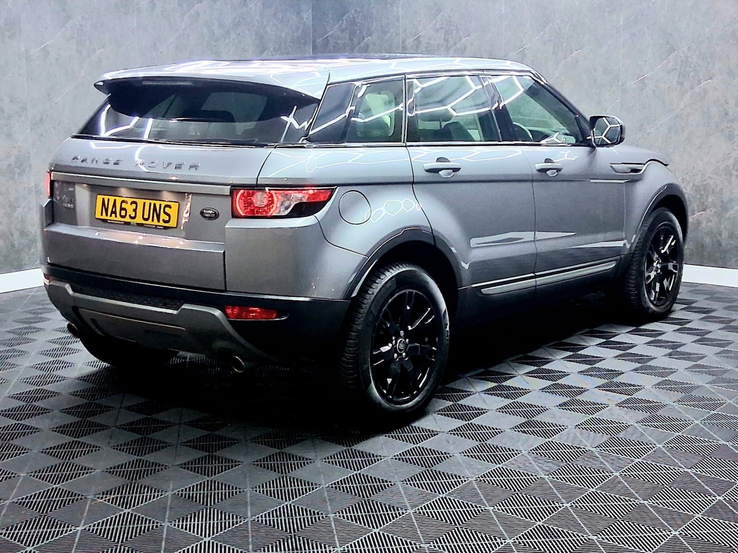 Used Land Rover Range Rover Evoque 2013 for sale - 77319784: Photo 6