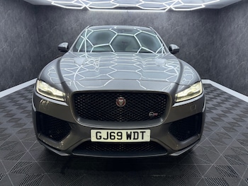 Used Jaguar F-Pace 2019 for sale - 79143856: Photo