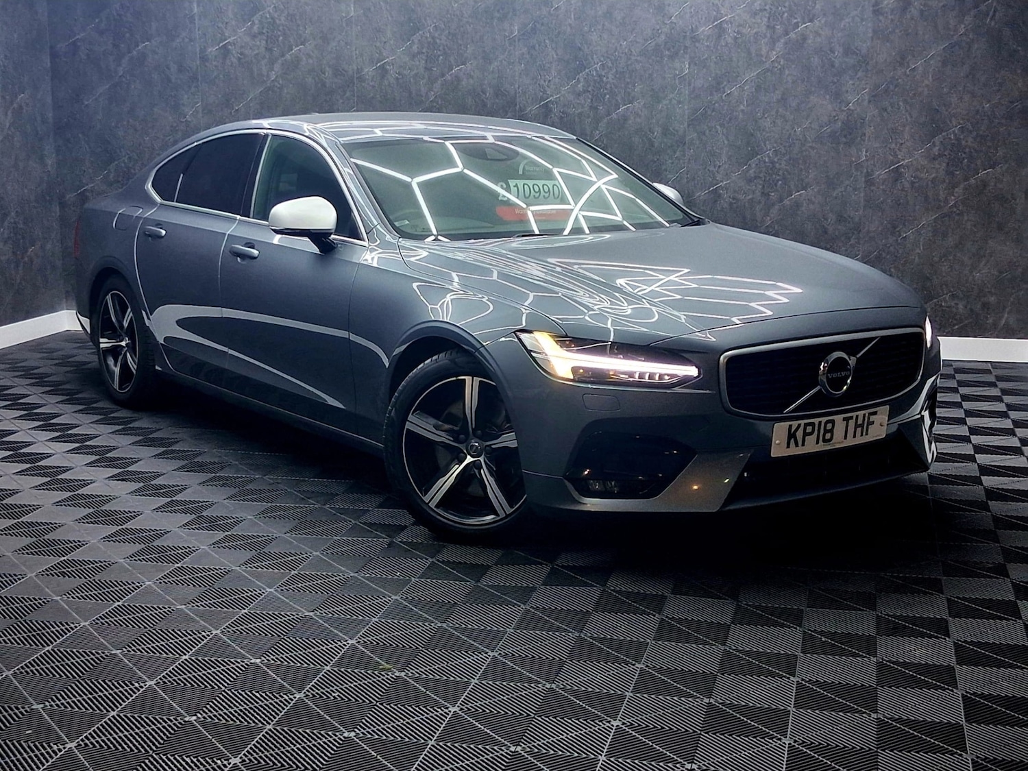 Used Volvo S90 2018 for sale - 77140808: Photo 1