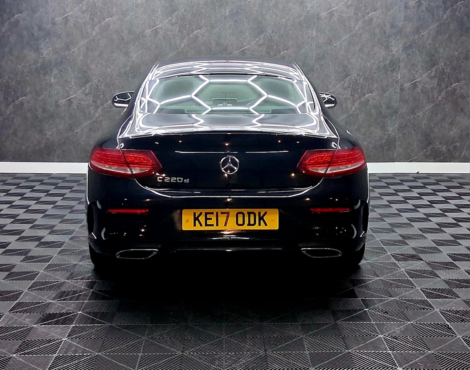 Used Mercedes-Benz C Class 2017 for sale - 77262428: Photo 5