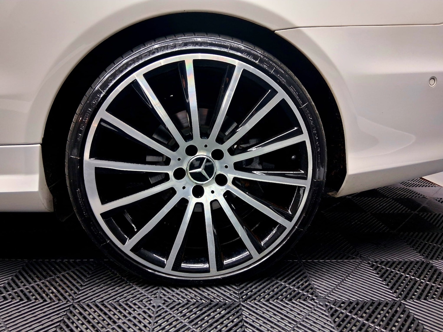 Used Mercedes-Benz E Class 2013 for sale - 77154690: Photo 15