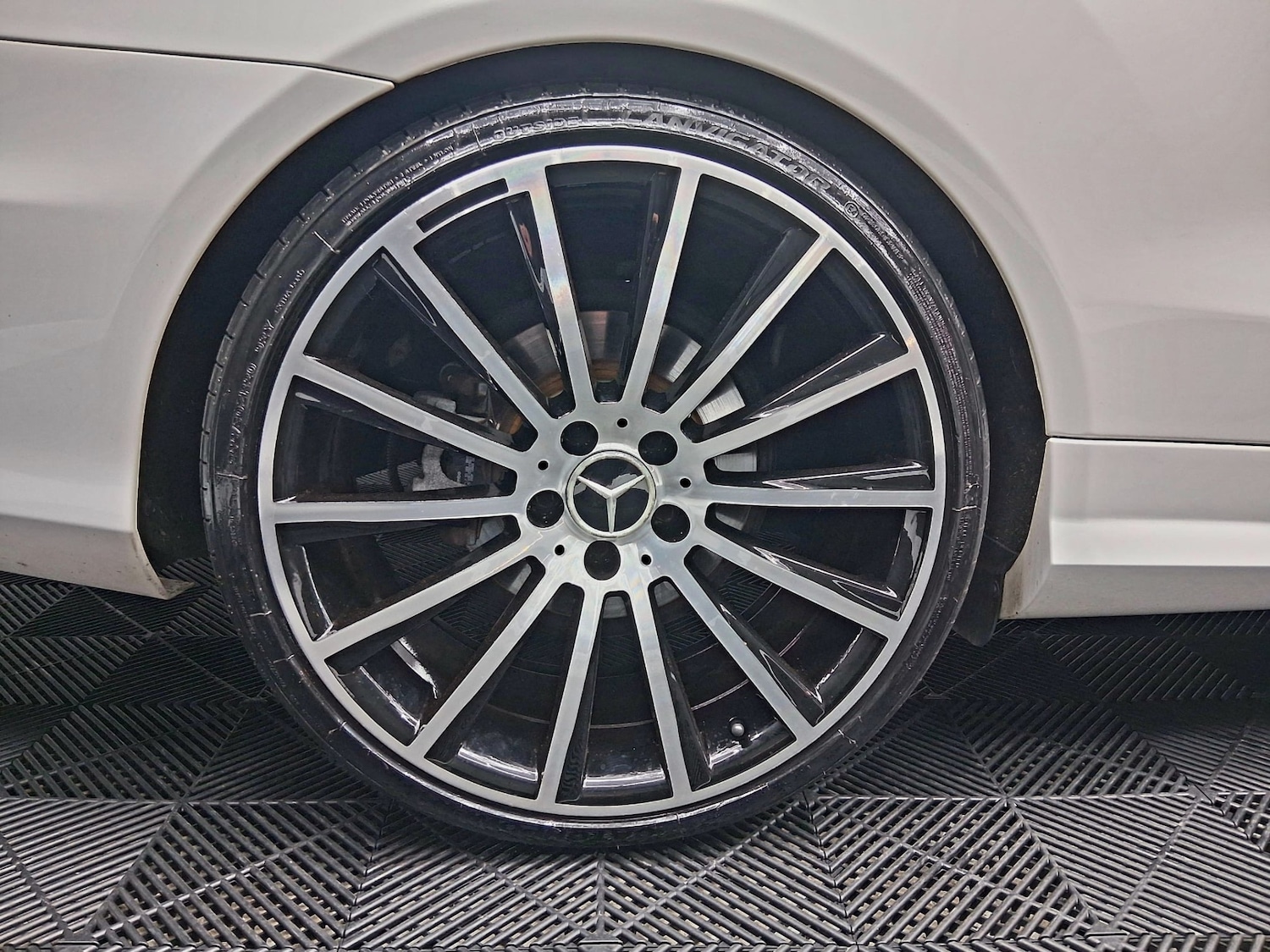 Used Mercedes-Benz E Class 2013 for sale - 77154690: Photo 17