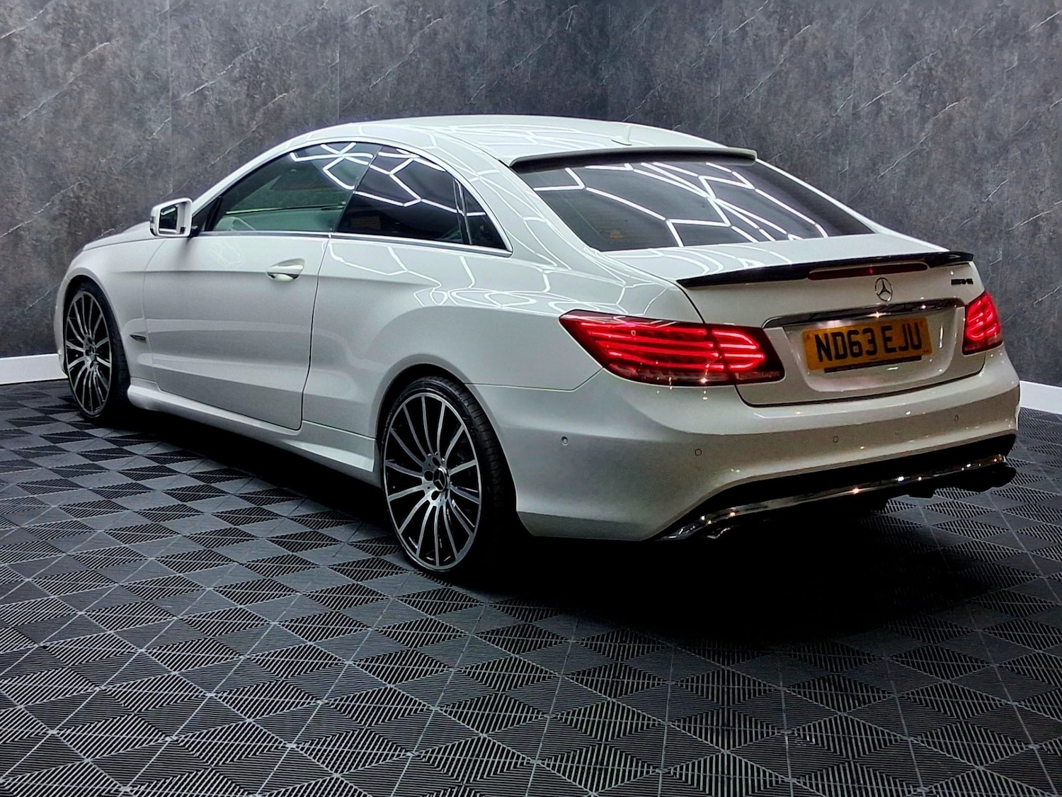 Used Mercedes-Benz E Class 2013 for sale - 77154690: Photo 6