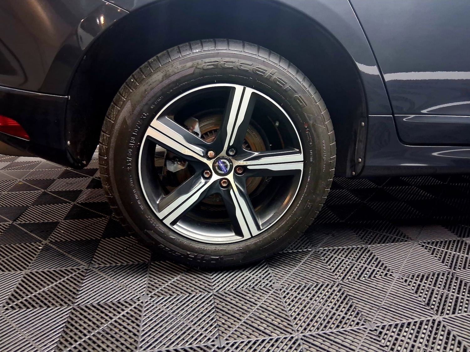 Used Volvo XC60 2017 for sale - 77138400: Photo 20