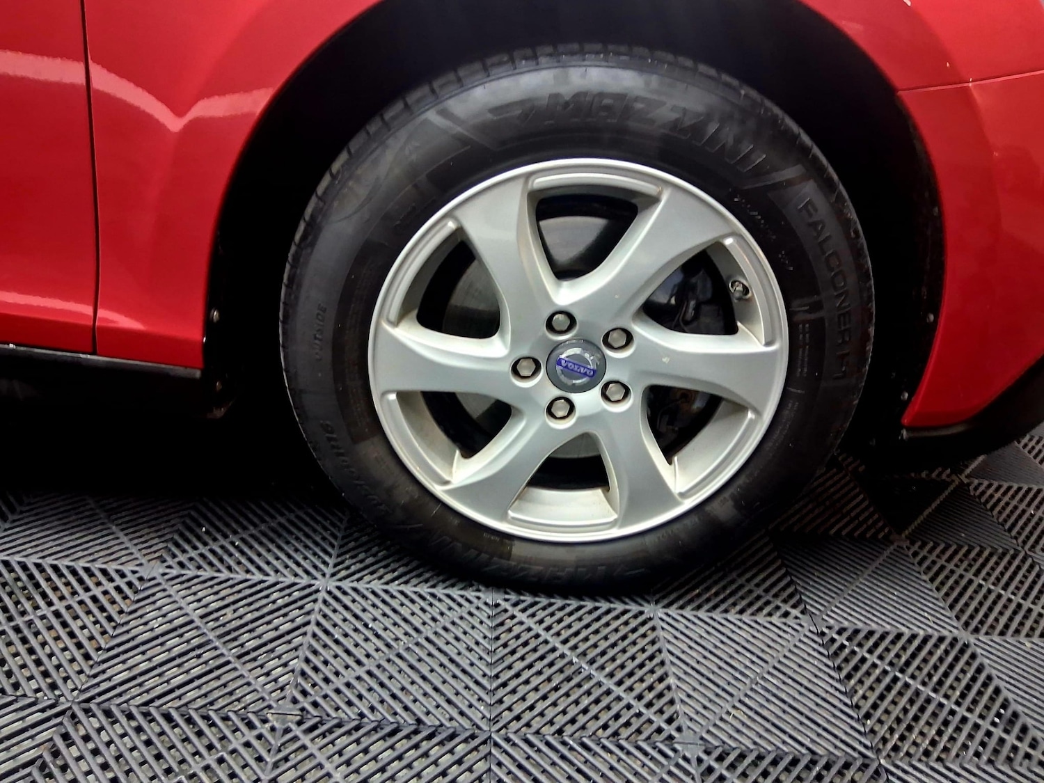 Used Volvo V40 2014 for sale - 77241940: Photo 16