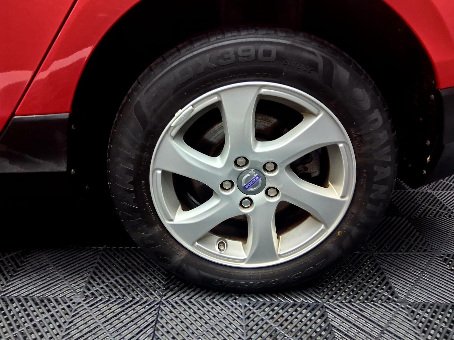 Used Volvo V40 2014 for sale - 77241940: Photo 17