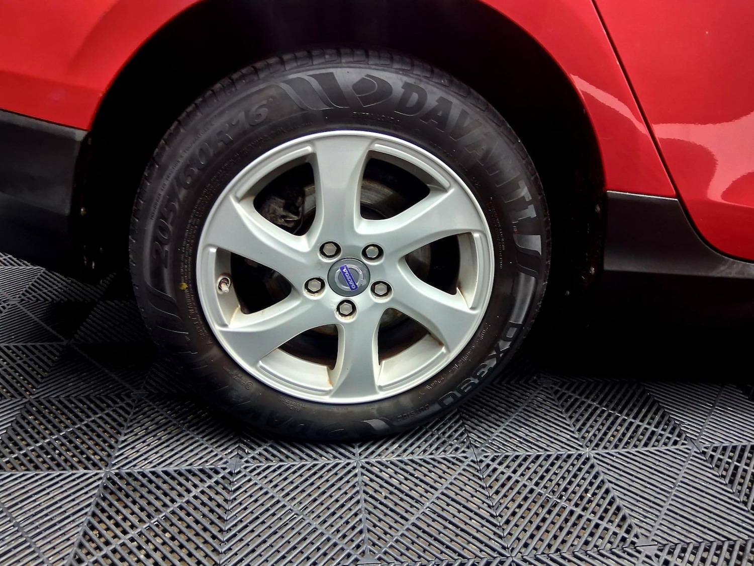 Used Volvo V40 2014 for sale - 77241940: Photo 18