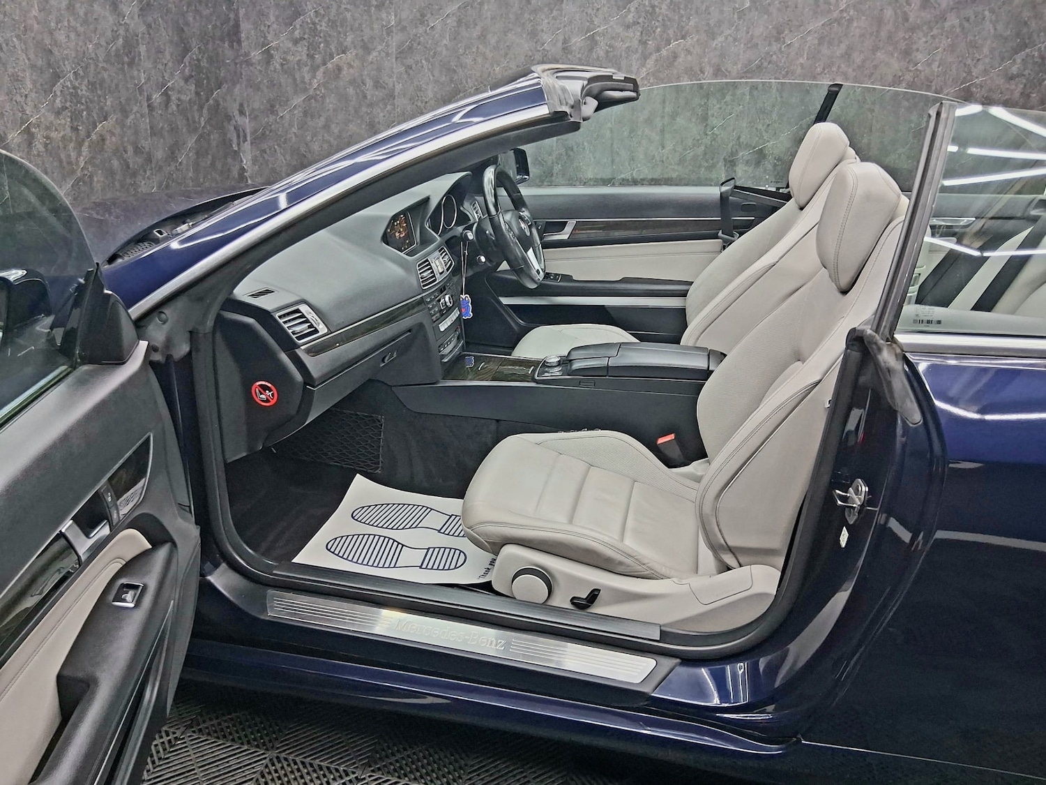 Used Mercedes-Benz E Class 2013 for sale - 77610343: Photo 14