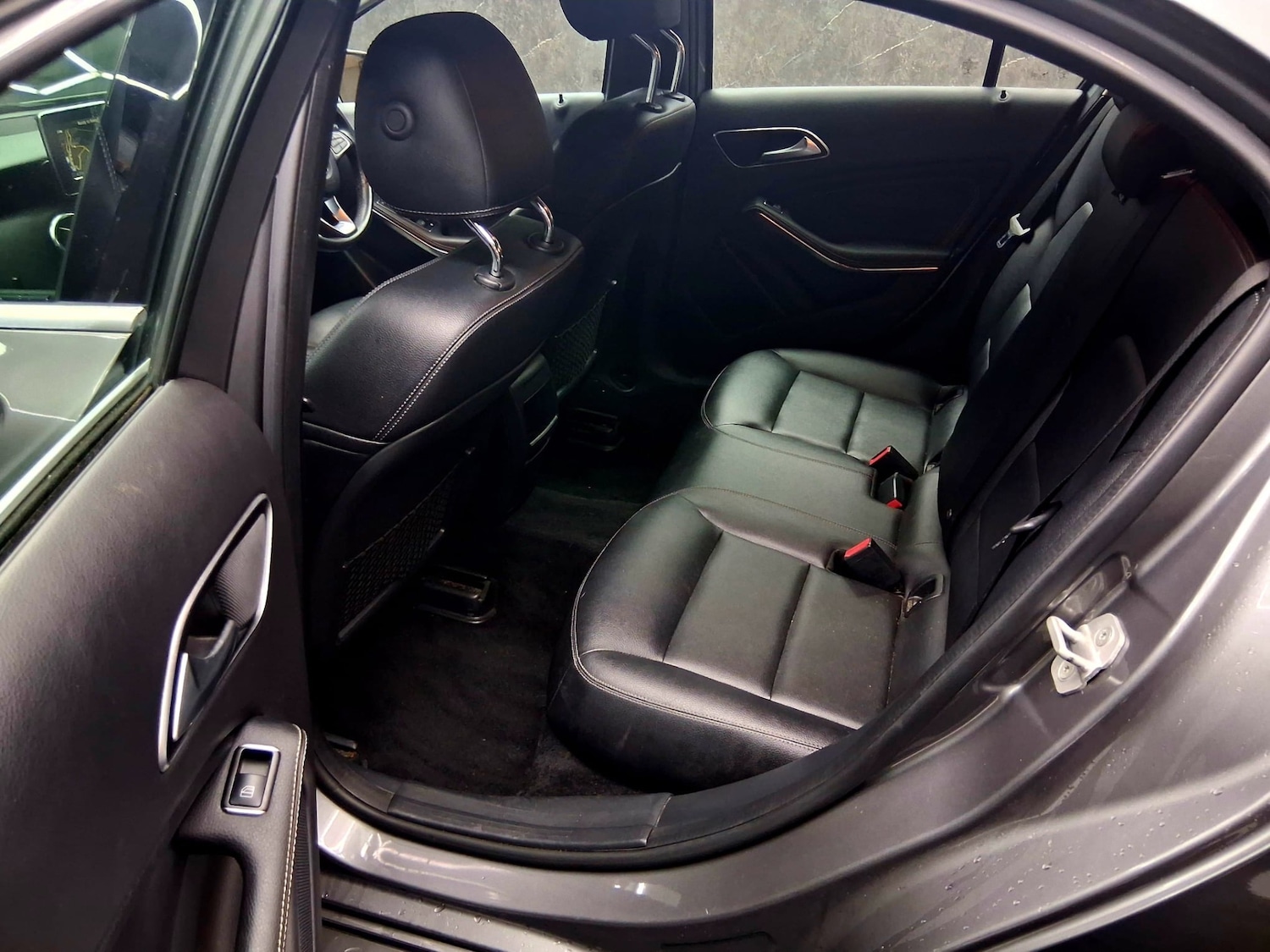 Used Mercedes-Benz A-Class 2015 for sale - 77162117: Photo 12