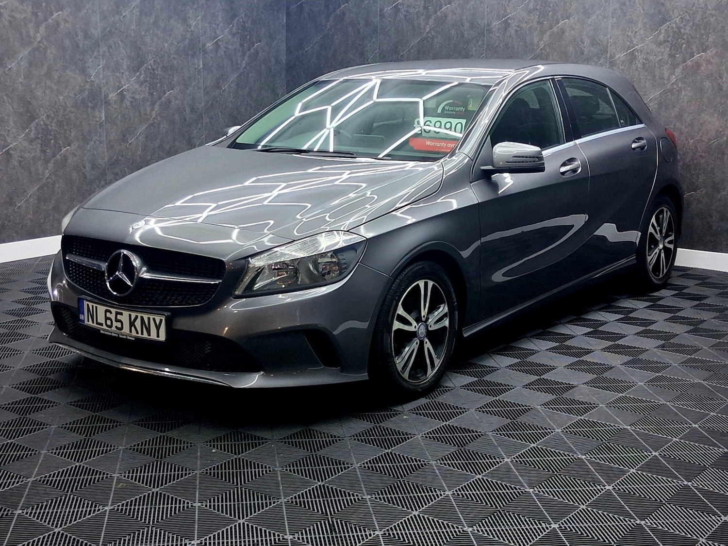 Used Mercedes-Benz A-Class 2015 for sale - 77162117: Photo 3