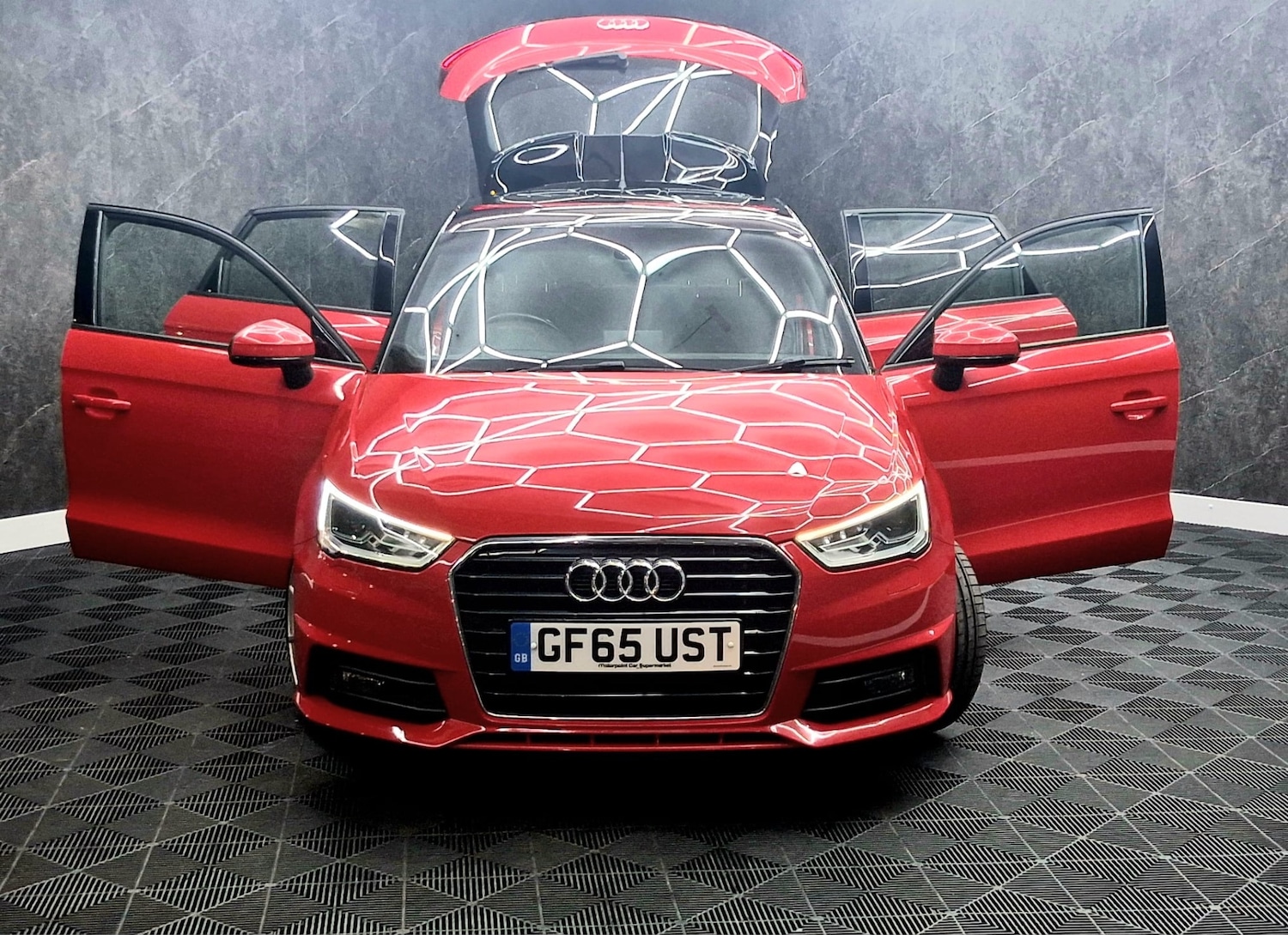 Used Audi A1 2015 for sale - 77545351: Photo 4