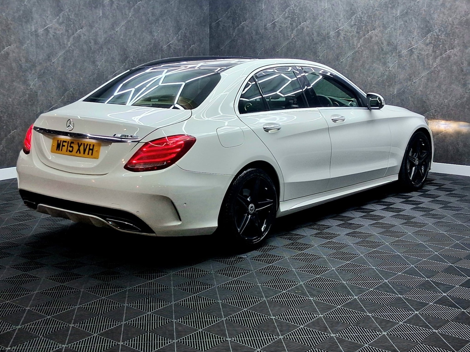 Used Mercedes-Benz C Class 2015 for sale - 77622866: Photo 7