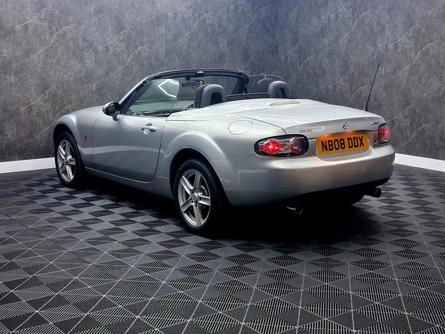 Used Mazda MX-5 2008 for sale - 77170373: Photo 11