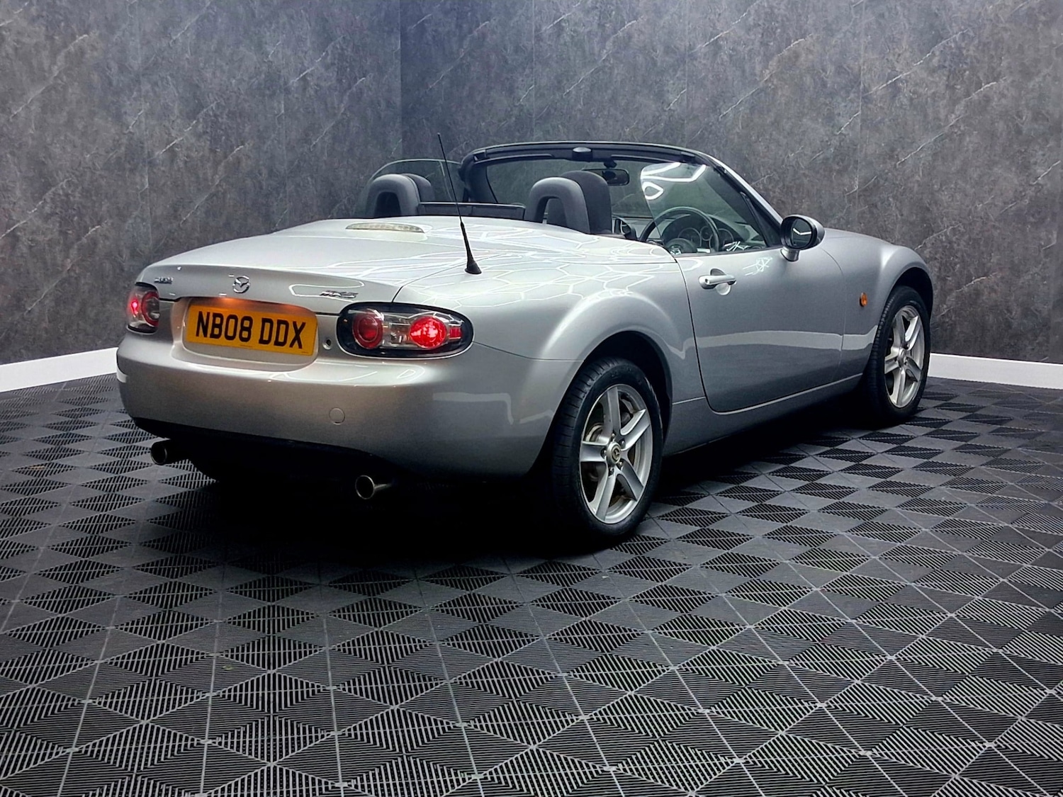 Used Mazda MX-5 2008 for sale - 77170373: Photo 9