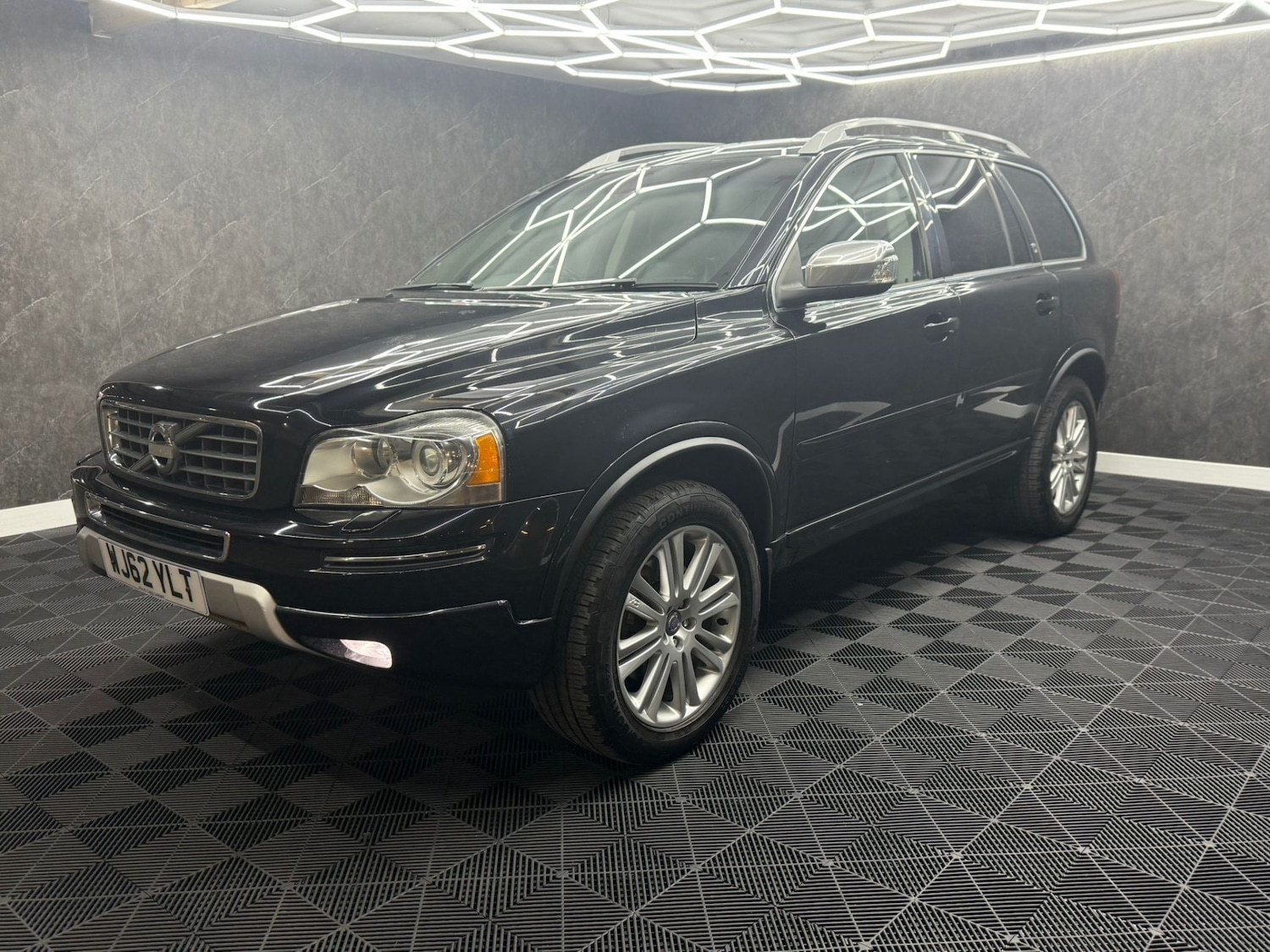 Used Volvo XC90 2012 for sale - 77207972: Photo 2