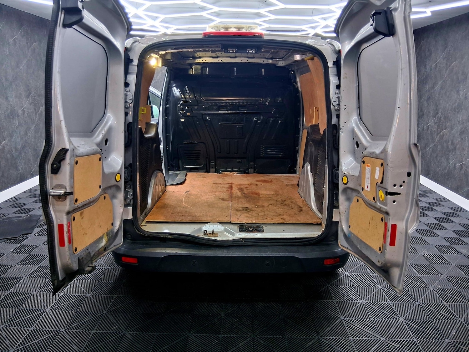 Used Ford Transit Connect 2017 for sale - 77568741: Photo 12