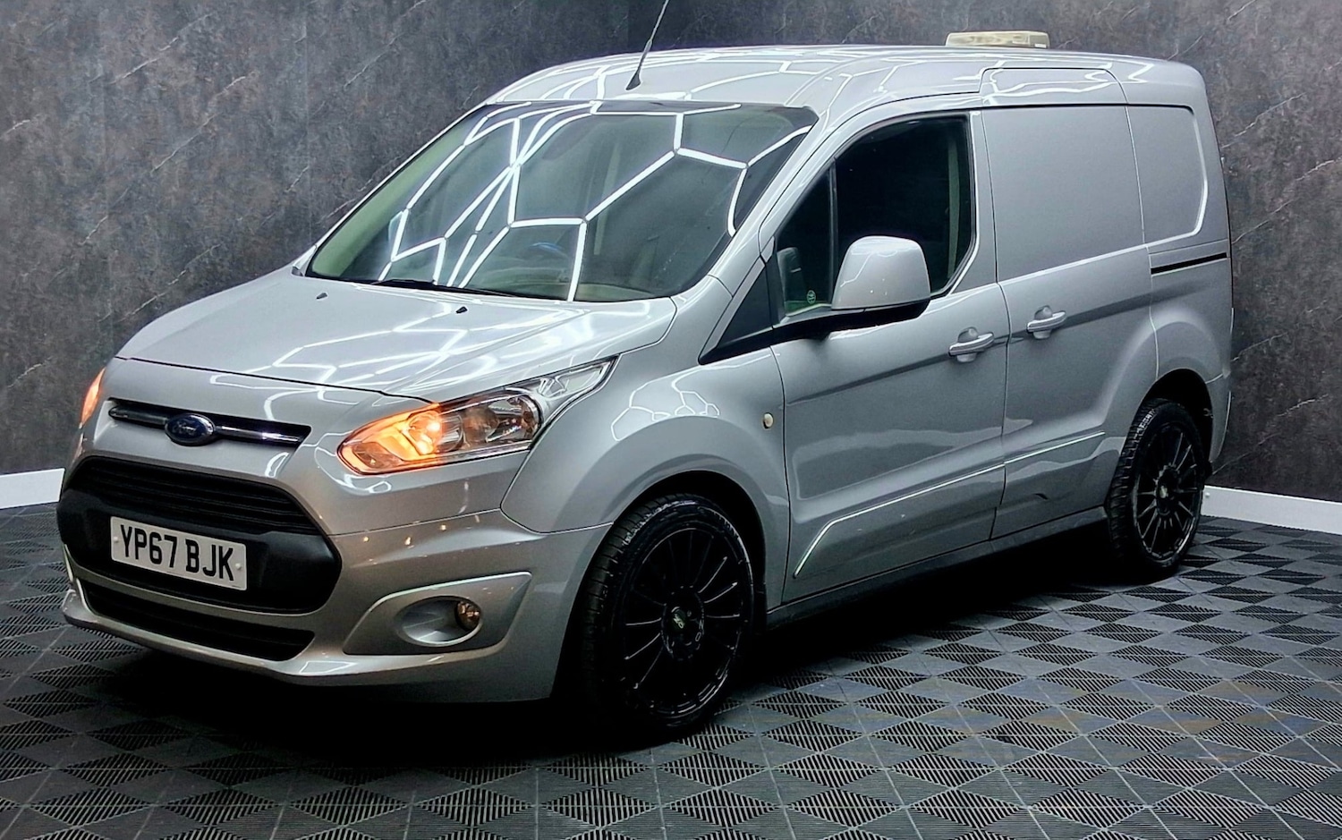 Used Ford Transit Connect 2017 for sale - 77568741: Photo 3