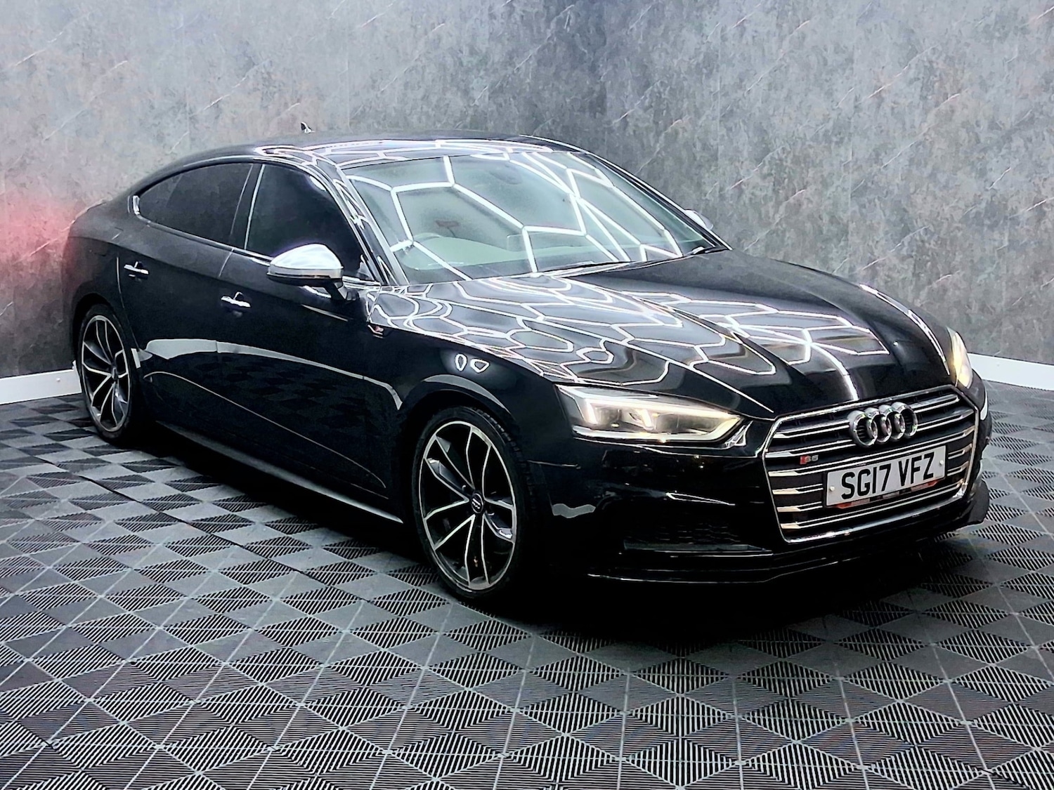 Used Audi A5 2017 for sale - 77476952: Photo 3